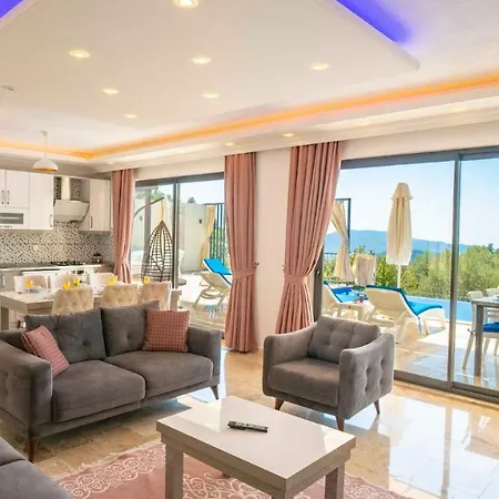 Villa Yazlikcim Luks Muhafazakar Helal Eliva 6 Kisilik Kas