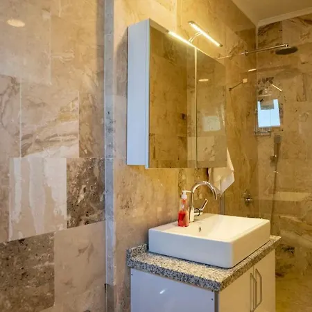 Yazlikcim Luks Muhafazakar Helal Eliva 6 Kisilik Villa Kas